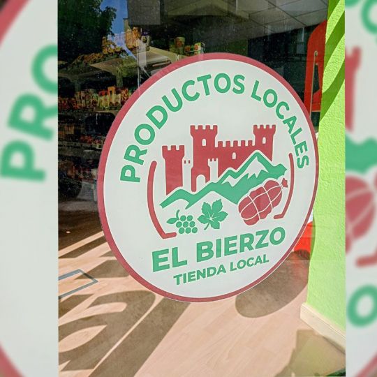 Apertura de una tienda de productos locales en Ponferrada | Foto: Ayuntamiento de Ponferrada