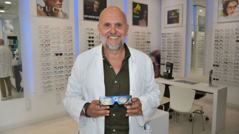 Consejos de Óptica Pro Fernando para ver el eclipse con seguridad | Foto: Dani Merino, InfoBierzo Consejos de Óptica Pro Fernando para ver el eclipse con seguridad | Foto: Dani Merino, InfoBierzo