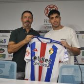 Presentación de Pablo Muñoz como nuevo jugador de la Ponferradina Presentación de Pablo Muñoz como nuevo jugador de la Ponferradina
