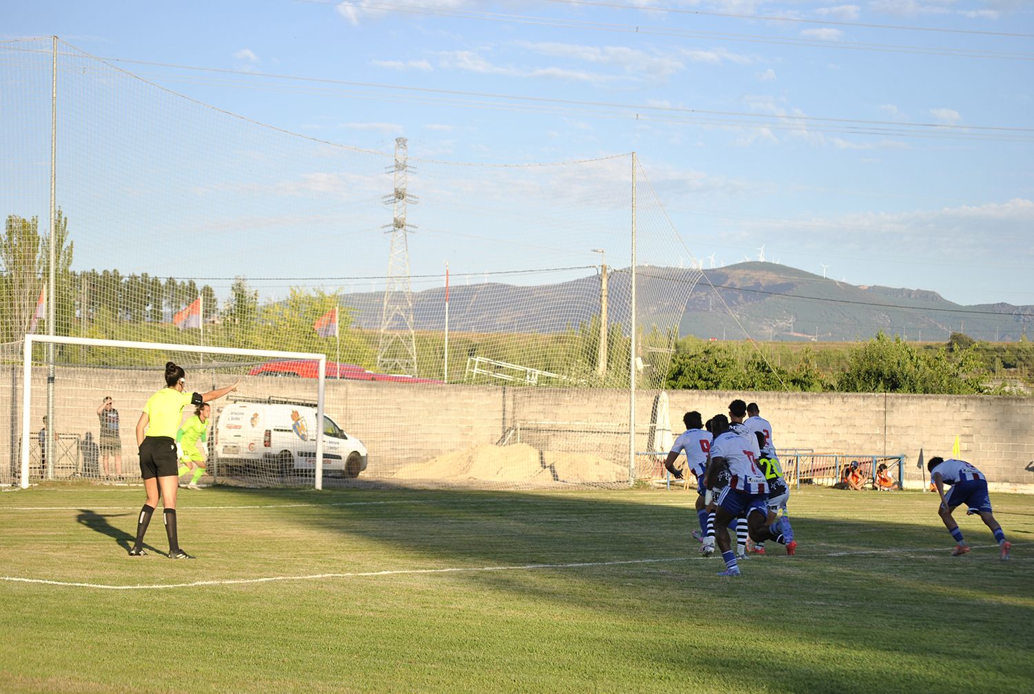 Partido entre la Ponferradina y el Unionistas en pretemporada 3 | Foto: Norberto de la Mata Partido entre la Ponferradina y el Unionistas en pretemporada 3 | Foto: Norberto de la Mata