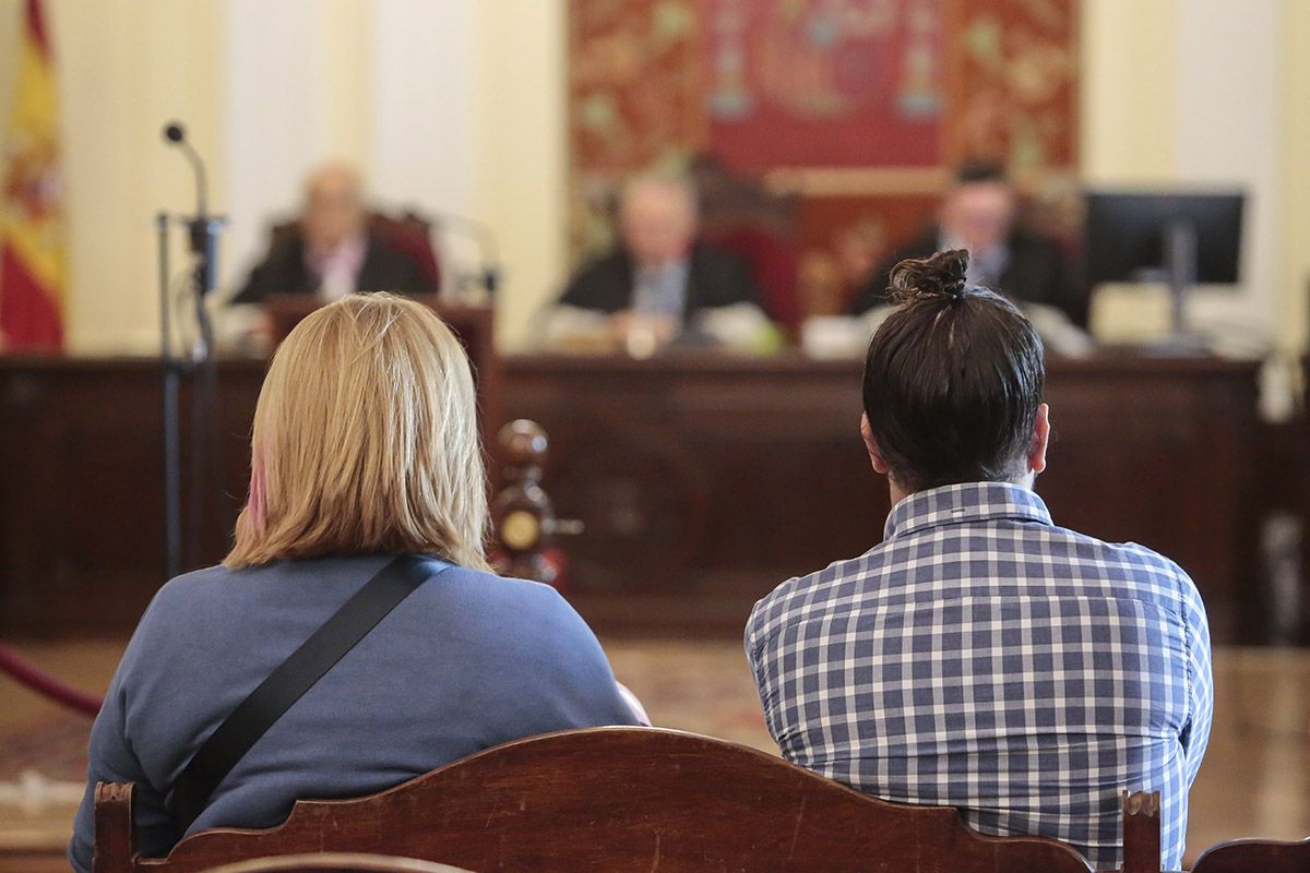 Juicio por estafa mediante cursos de formación en fitosanitarios Juicio por estafa mediante cursos de formación en fitosanitarios