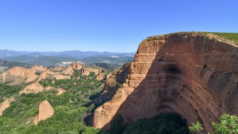 Las Médulas un año después del incendio (32) Las Médulas un año después del incendio (32)
