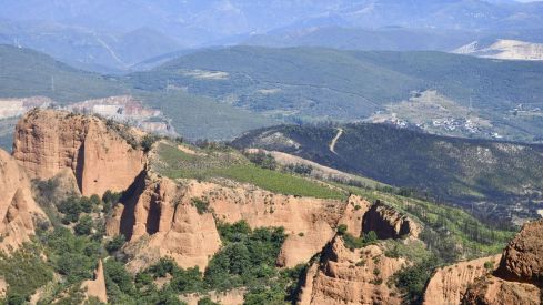 Las Médulas un año después del incendio (39) Las Médulas un año después del incendio (39)