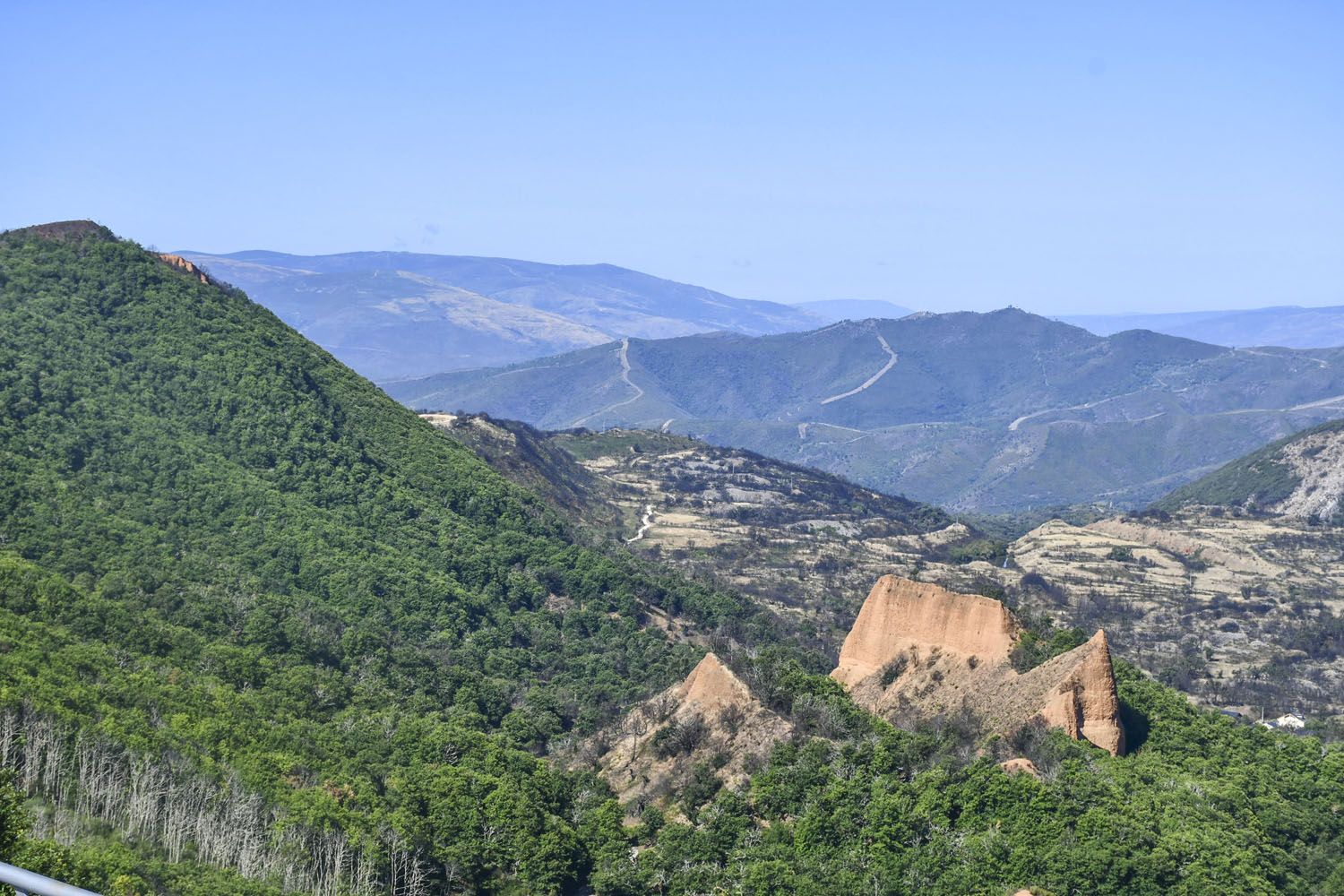 Las Médulas un año después del incendio(44)