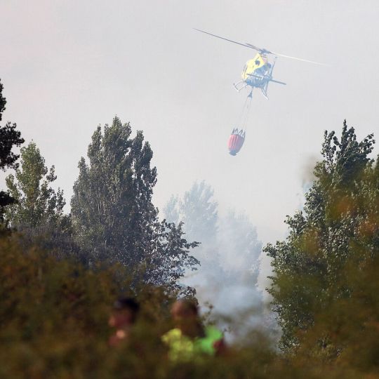 Incendio forestal en Cifuentes de Rueda, en el municipio de Gradefes (León) | Foto: Peio García, ICAL