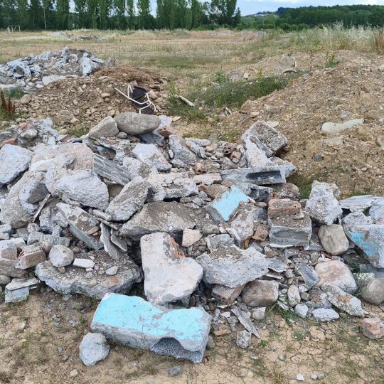 Descubren uralita enterrada junto a un acuífero en Narayola | Coalición por el Bierzo