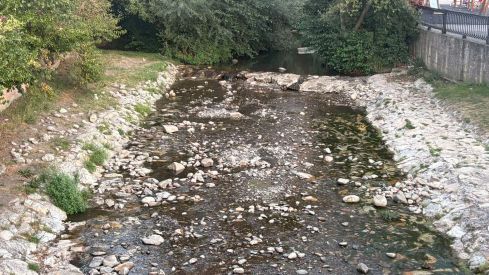Escasez de agua el río Oza en Toral de Merayo | Foto: InfoBierzo