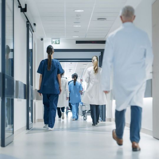 El Bierzo contará con un operativo especial de sanitarios de guardia para el eclipse  | iStock
