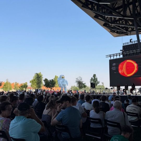 Eclipse solar del mes de agosto en la ciudad de León | Foto: Peio García / ICAL Eclipse solar del mes de agosto en la ciudad de León | Foto: Peio García / ICAL