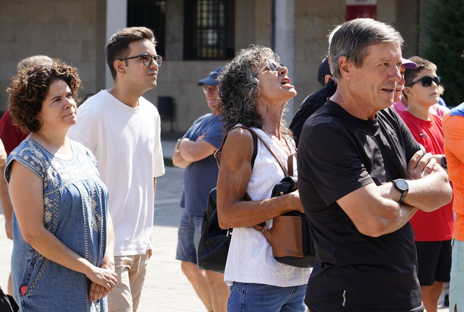 Las pedanías ponferradinas de Columbrianos, Peñalba de Santiago y San Clemente de Valdueza, se concentran ante el Ayuntamiento de Ponferrada en protesta por el retraso en el pago de subvencion (4) | Foto: César Sánchez, ICAL Las pedanías ponferradinas de Columbrianos, Peñalba de Santiago y San Clemente de Valdueza, se concentran ante el Ayuntamiento de Ponferrada en protesta por el retraso en el pago de subvencion (4) | Foto: César Sánchez, ICAL