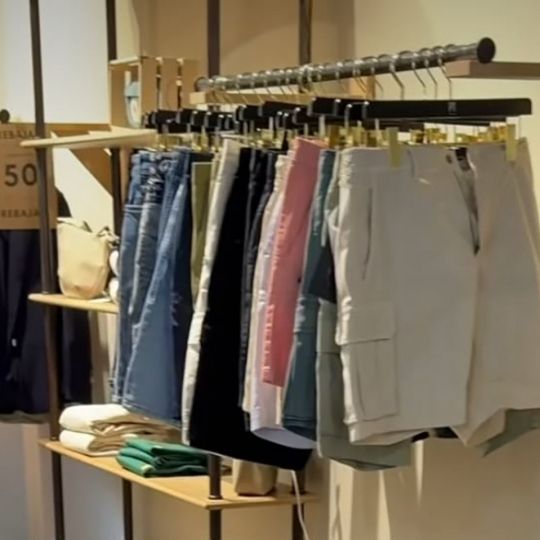 Rebajas en El Ropero 1961 Ponferrada Rebajas en El Ropero 1961 Ponferrada