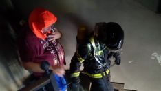 Desalojo de un vecino de Camponaraya por un incendio en su vivienda | Foto: Bomberos de Ponferrada Desalojo de un vecino de Camponaraya por un incendio en su vivienda | Foto: Bomberos de Ponferrada