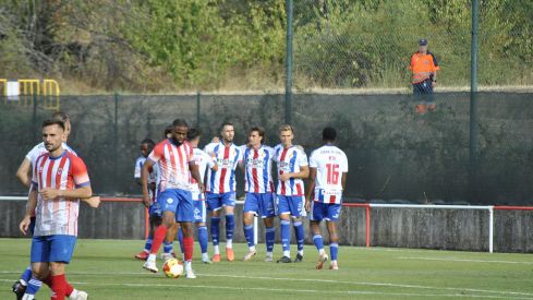 La Ponferradina celebra un gol durante el Trofeo Villarejo