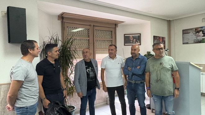 El secretario general de UGT denuncia tras visitar la BRIF de Tabuyo del Monte que el operativo continúa sin medios suficientes y exige una gestión forestal durante todo el año El secretario general de UGT denuncia tras visitar la BRIF de Tabuyo del Monte que el operativo continúa sin medios suficientes y exige una gestión forestal durante todo el año