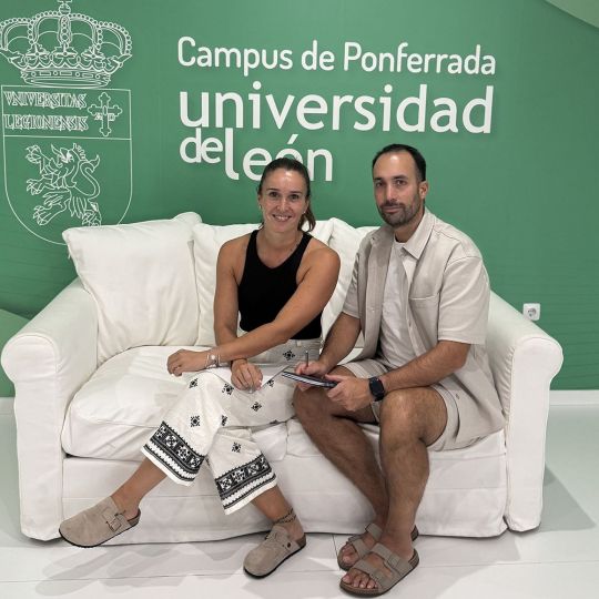 La dirección académica de la microcredencial corresponde a Enedina Quiroga y Cristian Martín,
