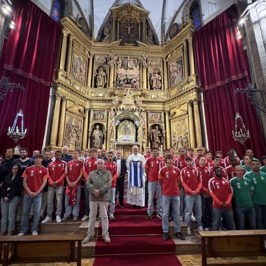 Ofrenda de la Ponferradina a la Virgen de la Encina (2) Ofrenda de la Ponferradina a la Virgen de la Encina (2)
