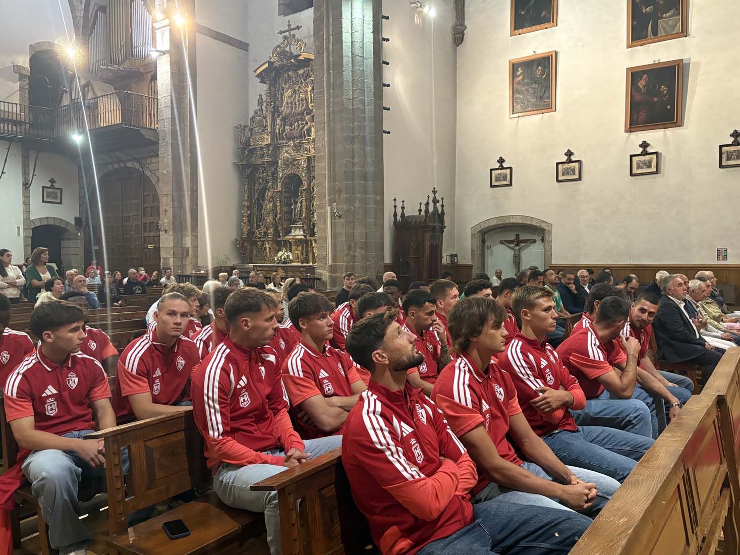 Ofrenda de la Ponferradina a la Virgen de la Encina (11)