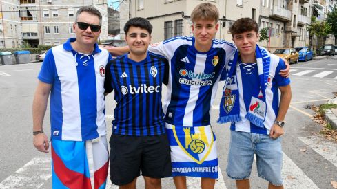 La afición de la Ponferradina no falla en el estreno liguero ante la UD Ourense | Daniel Merino