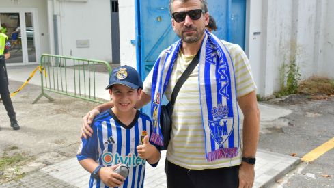 La afición de la Ponferradina no falla en el estreno liguero ante la UD Ourense | Daniel Merino La afición de la Ponferradina no falla en el estreno liguero ante la UD Ourense | Daniel Merino