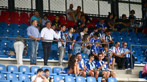 La afición de la Ponferradina no falla en el estreno liguero ante la UD Ourense | Daniel Merino