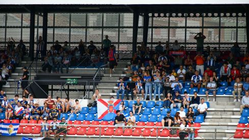 La afición de la Ponferradina no falla en el estreno liguero ante la UD Ourense | Daniel Merino