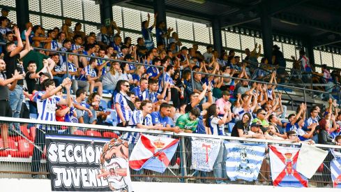 La afición de la Ponferradina no falla en el estreno liguero ante la UD Ourense | Daniel Merino La afición de la Ponferradina no falla en el estreno liguero ante la UD Ourense | Daniel Merino