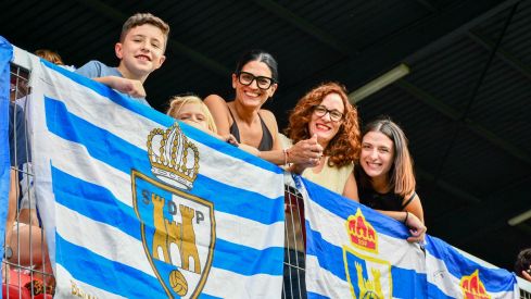 La afición de la Ponferradina no falla en el estreno liguero ante la UD Ourense | Daniel Merino