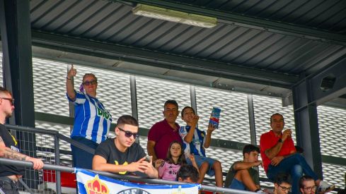 La afición de la Ponferradina no falla en el estreno liguero ante la UD Ourense | Daniel Merino