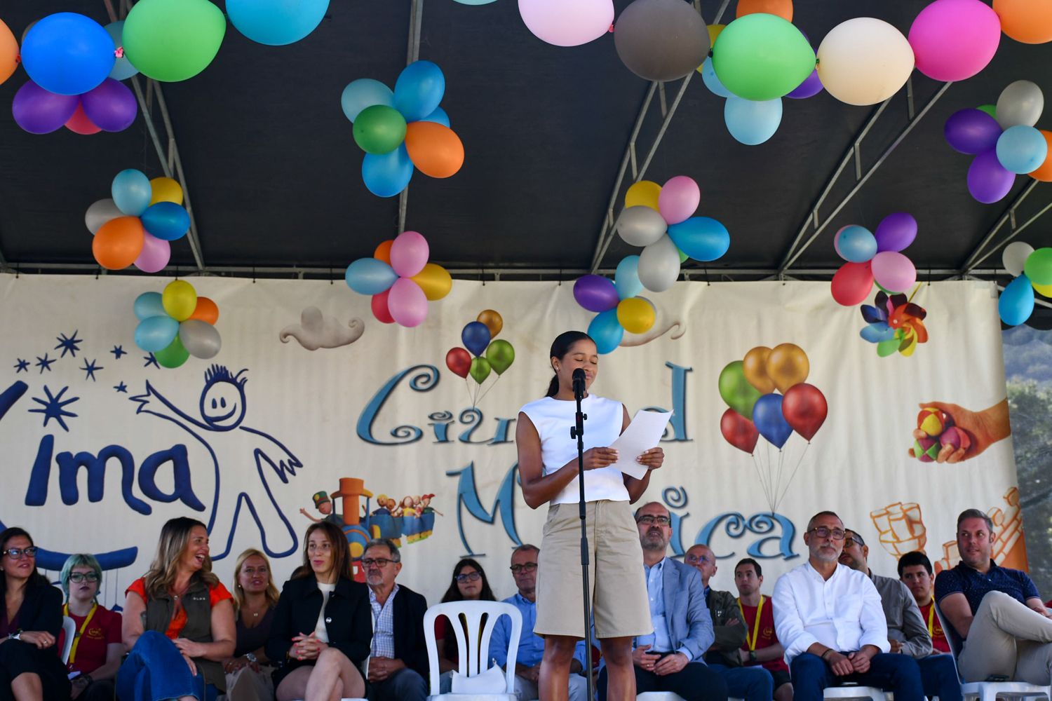 Inauguración de la Ciudad Mágica de CIMA de las Fiestas de La Encina de Ponferrada 2026 (35) Inauguración de la Ciudad Mágica de CIMA de las Fiestas de La Encina de Ponferrada 2026 (35)