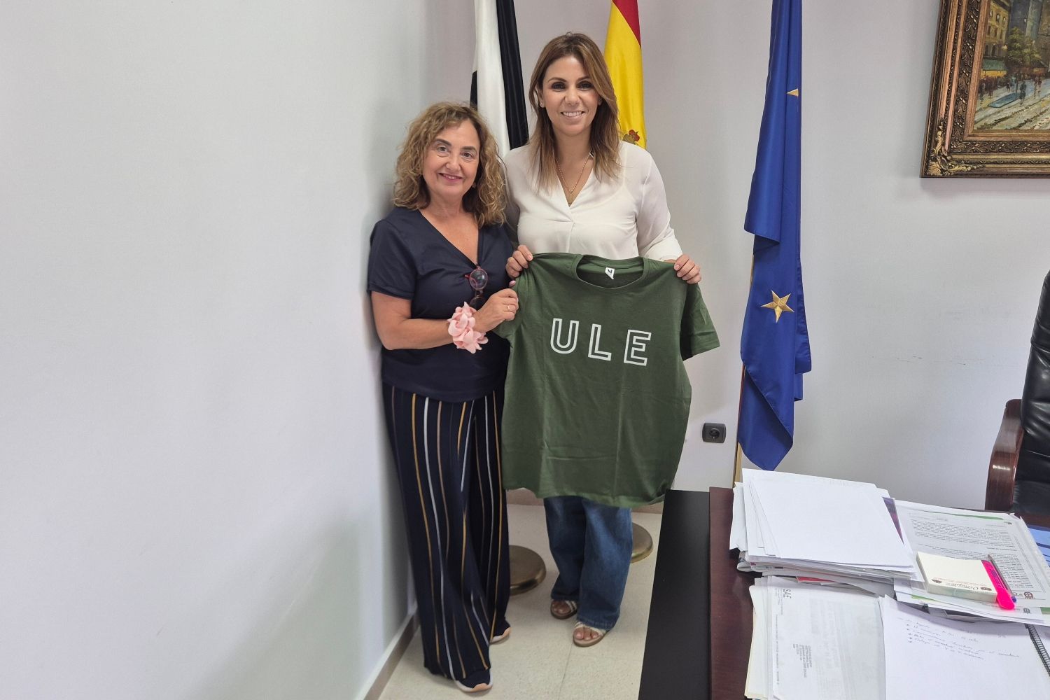 La vicerrectora del Campus de Ponferrada de la ULE, Pilar Marqués, y la consejera de Sanidad de Ceuta, Nabila Benzina La vicerrectora del Campus de Ponferrada de la ULE, Pilar Marqués, y la consejera de Sanidad de Ceuta, Nabila Benzina