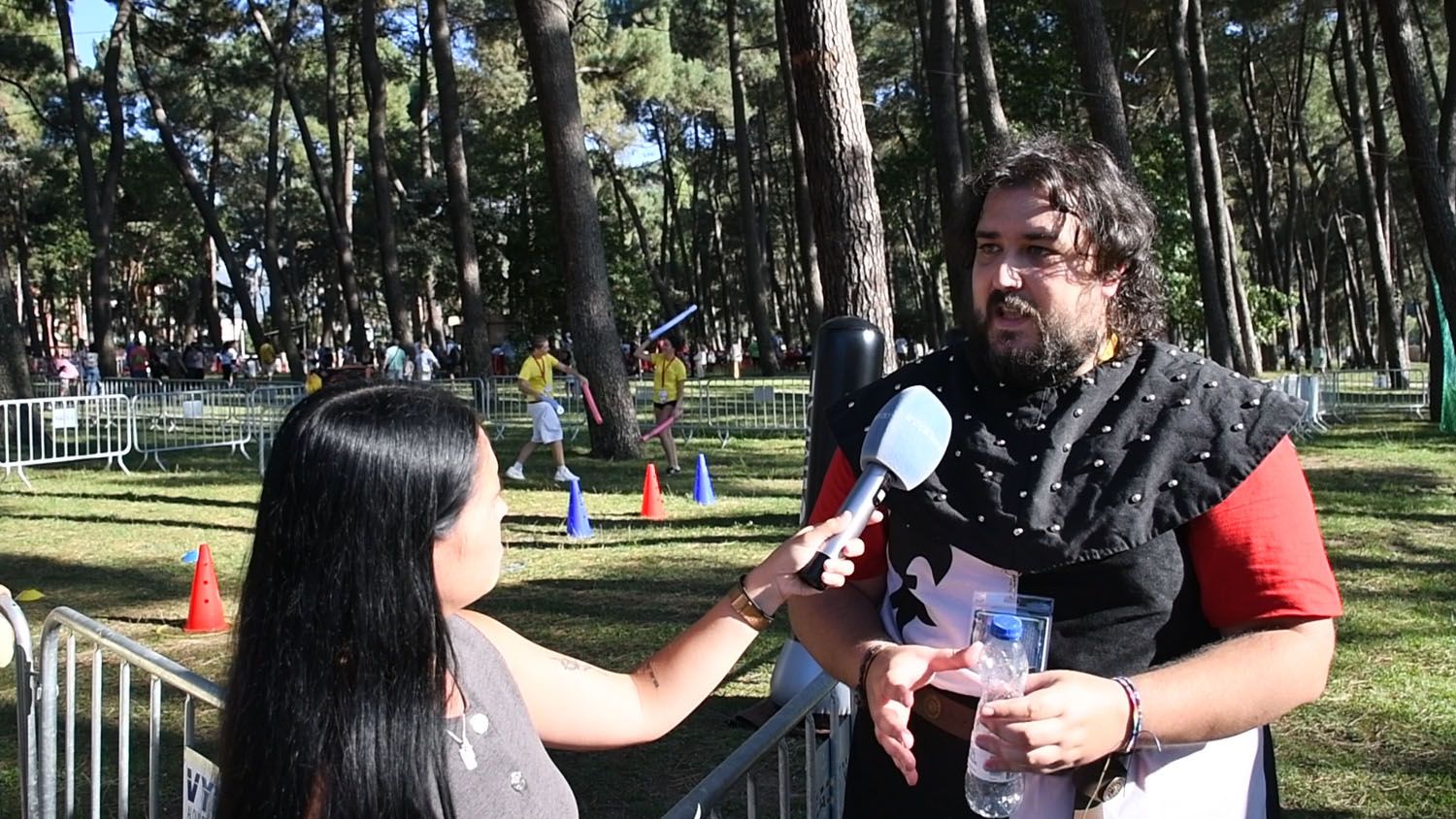 De un corazón de barro a una batalla medieval así se vive CIMA desde dentro en las Fiestas de La Encina de Ponferrada (2) De un corazón de barro a una batalla medieval así se vive CIMA desde dentro en las Fiestas de La Encina de Ponferrada (2)