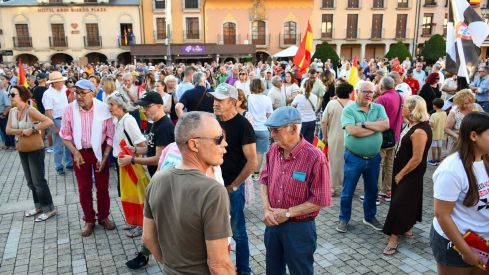 Concentración en apoyo de Ceuta en Ponferrada (3) Concentración en apoyo de Ceuta en Ponferrada (3)