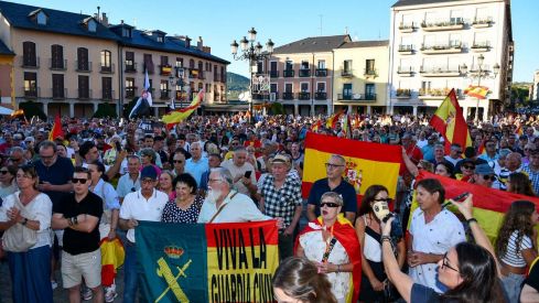 Concentración en apoyo de Ceuta en Ponferrada (25) Concentración en apoyo de Ceuta en Ponferrada (25)