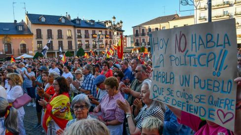 Concentración en apoyo de Ceuta en Ponferrada (28)