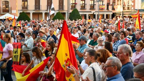 Concentración en apoyo de Ceuta en Ponferrada (30)