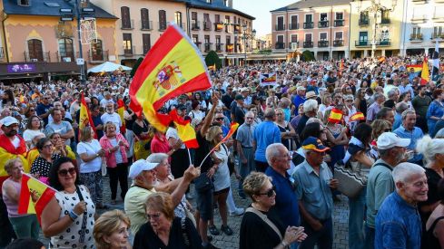 Concentración en apoyo de Ceuta en Ponferrada (34)