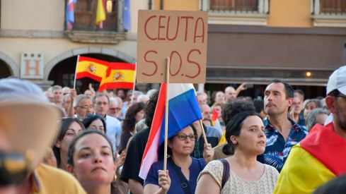 Concentración en apoyo de Ceuta en Ponferrada (35)