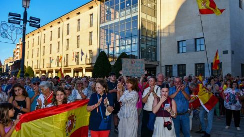 Concentración en apoyo de Ceuta en Ponferrada (36) Concentración en apoyo de Ceuta en Ponferrada (36)