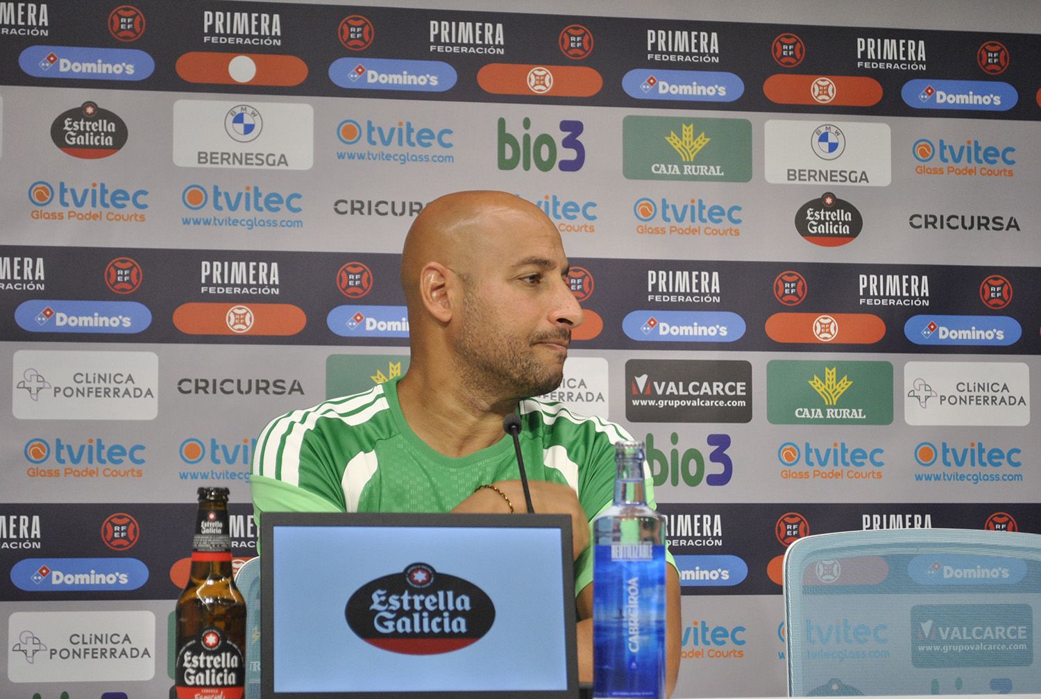 El entrenador de la Ponferradina, Mehdi Nafti 2 | Foto: Norberto de la Mata El entrenador de la Ponferradina, Mehdi Nafti 2 | Foto: Norberto de la Mata