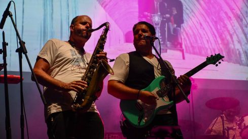 conciertos de La Banda Sabinera, Javier Ojeda y La Guardia en las Fiestas de La Encina de Ponferrada (41) conciertos de La Banda Sabinera, Javier Ojeda y La Guardia en las Fiestas de La Encina de Ponferrada (41)