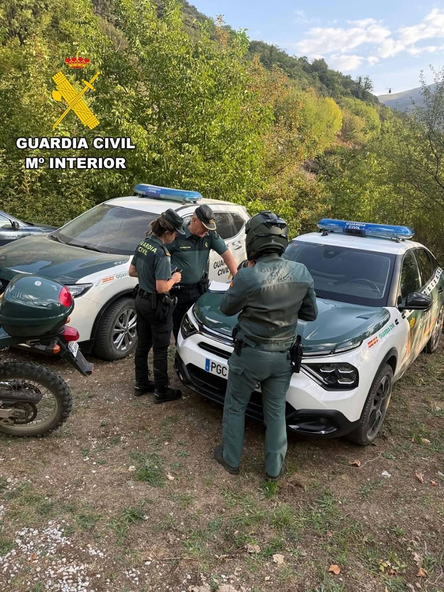 Dispositivo de búsqueda de la Guardia Civil del hombre desaparecido en La Cabrera 3 Dispositivo de búsqueda de la Guardia Civil del hombre desaparecido en La Cabrera 3