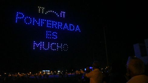 Espectáculo de drones de Ponferrada 2026 (21) Espectáculo de drones de Ponferrada 2026 (21)