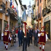 Desfile de la corporación municipal, junto a pedanías, asociaciones y barrios del Ayuntamiento de Ponferrada | Foto: Dani Merino, InfoBierzo Desfile de la corporación municipal, junto a pedanías, asociaciones y barrios del Ayuntamiento de Ponferrada | Foto: Dani Merino, InfoBierzo