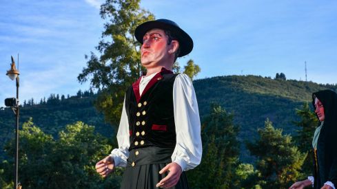 Desfile de carrozas de las Fiestas de la Encina (3)