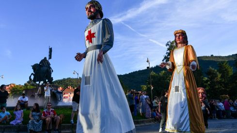 Desfile de carrozas de las Fiestas de la Encina (5)