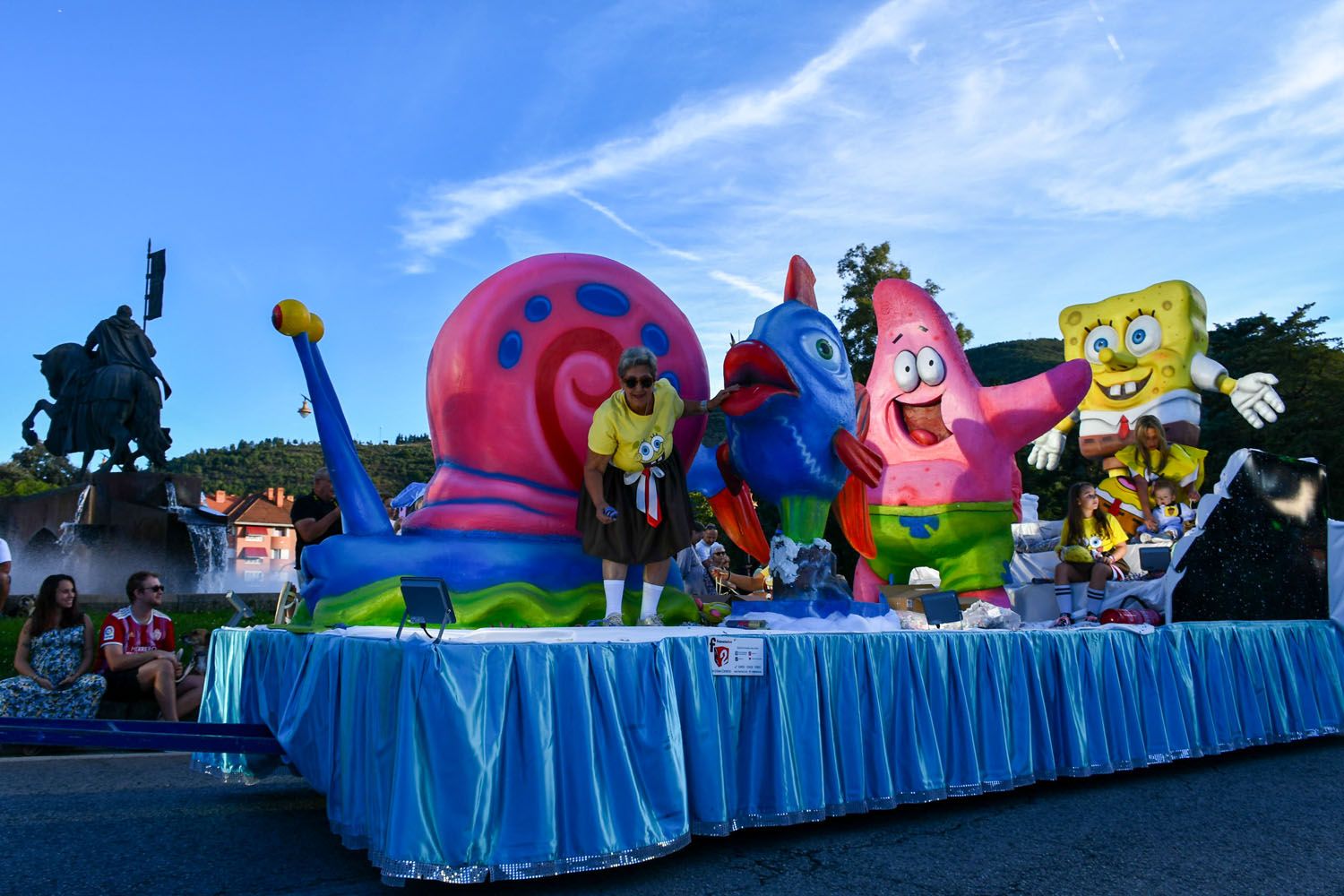 Desfile de carrozas de las Fiestas de la Encina (19)
