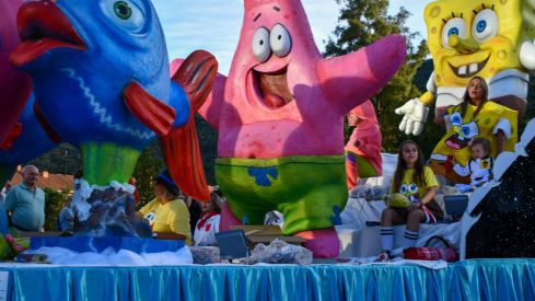 Desfile de carrozas de las Fiestas de la Encina (22)