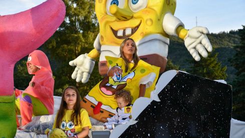 Desfile de carrozas de las Fiestas de la Encina (23)