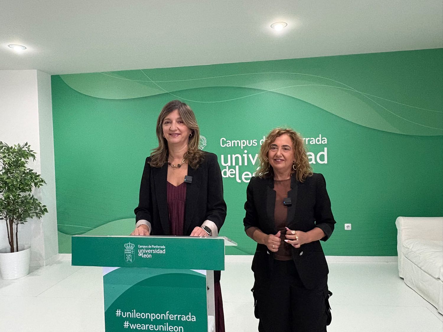 Nuria González y Pilar Marques Nuria González y Pilar Marques
