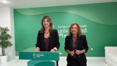 La rectora de la Universidad de León, Nuria González a la izq junto a la vicerrectora del Campus de Ponferrada, Pilar Marqués La rectora de la Universidad de León, Nuria González a la izq junto a la vicerrectora del Campus de Ponferrada, Pilar Marqués